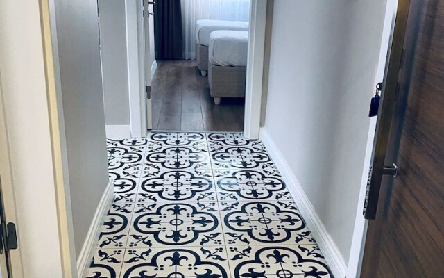 the rooms boutique hotel