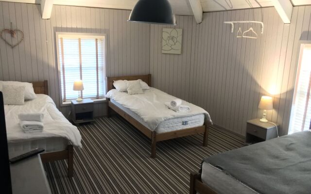 Bear With Rooms