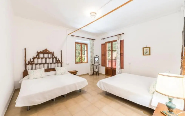 Peaceful Majorcan-style Villa With Pool, Amazing Views Into the Mountains