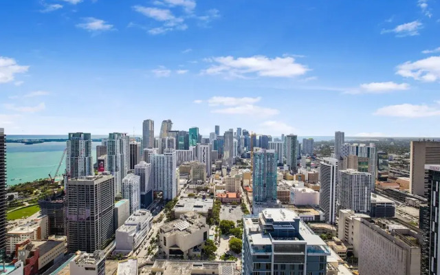Studio with City Views in Downtown Miami