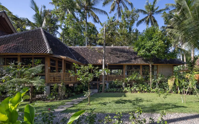 Rumah Kayu Resort