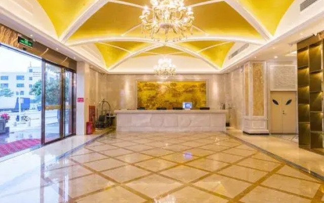 Hawaii International Hotel (Shenzhen Fuyuan Exhibition)