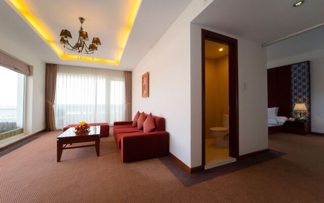 Century Riverside Hotel Hue