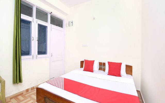 OYO 13725 Home 1RK Pine Forest View Bharari