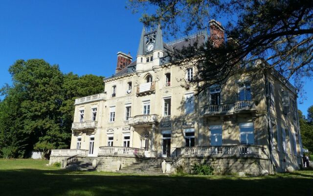 Chateau de la Rocherie Nevers Nord / Varennes-Vauzelles