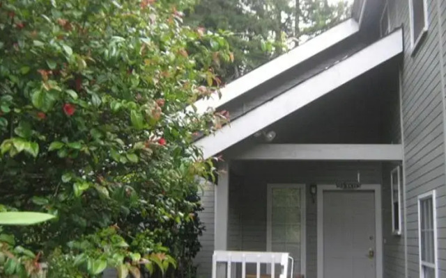 RedAwning Hilltop House of Arcata