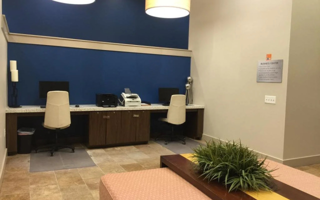 Lodgeur at Houston House