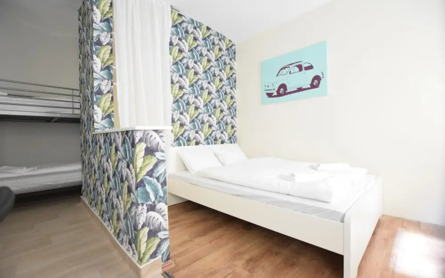 Budget Apartment by Hi5 - Vámház 5.