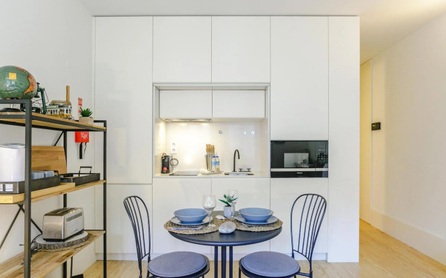 LovelyStay - Taipas Studio with AC