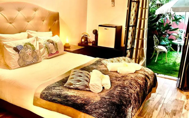 Saint Tropez centre, Suite la Romana