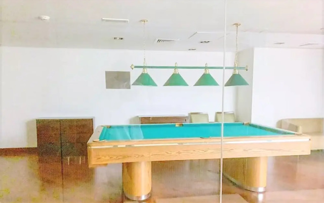 Stunning 2 bed Balcony Marina View Dubai