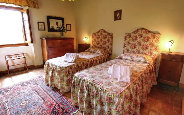 Apartment in Pergine Valdarno With Pool