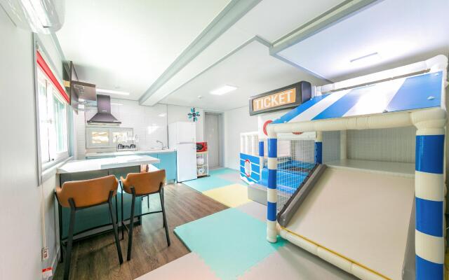 Gapyeong Ghainn Kids Poolvilla