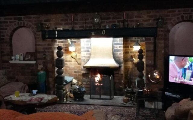 Featherstone Farm Hotel