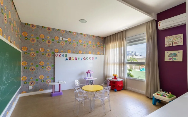 Apt With Private Barbecue and Pool Pea1301