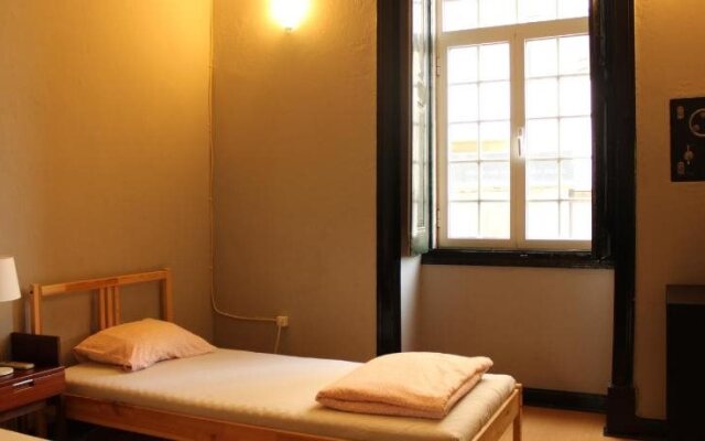 Le Penguin Hostel