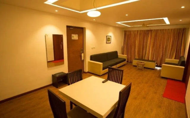 Hotel Devaragam