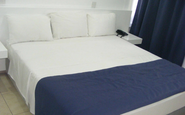 Sun Hall Beach Hotel Apts.