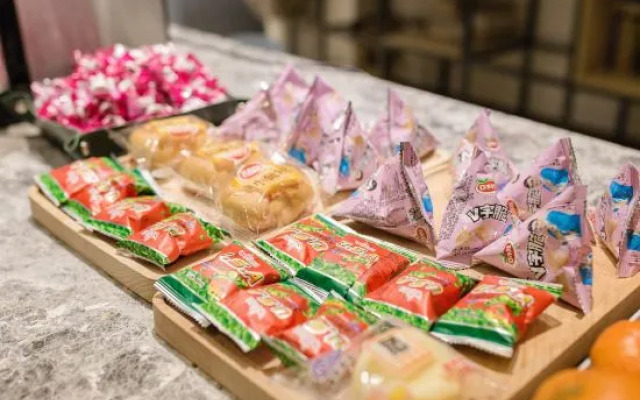 Cheezo High altitude river view Hotel ( Jiefangbei hongyadong store)