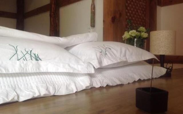 Ssamok Ssamok Hanok Guesthouse