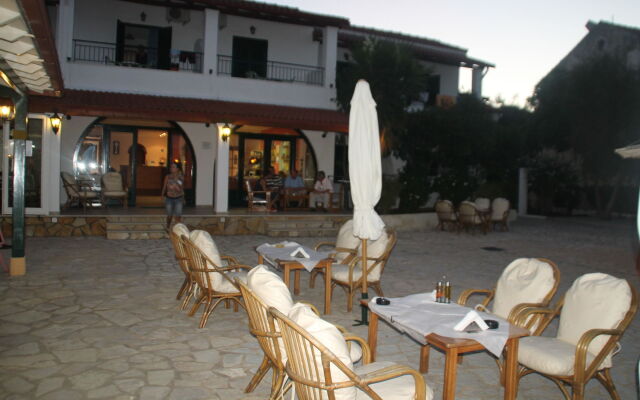 Akti Panela Beach Hotel