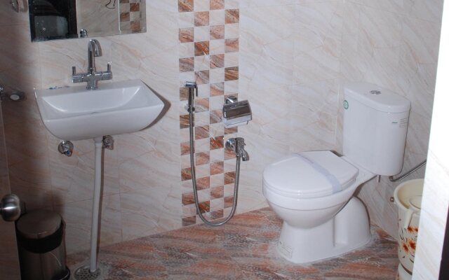 Ashu Hotel