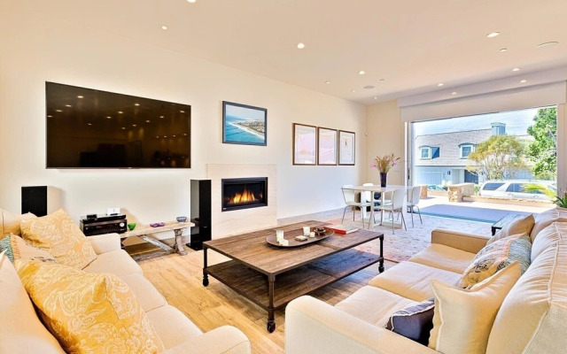 Dolphin Sunset - 4 Br Home