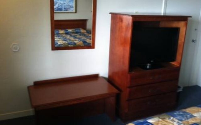 Sea Breeze Motel