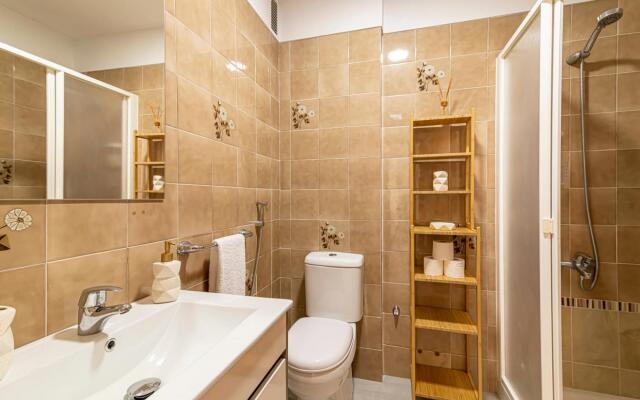 Elegant Candelaria apartment with ocean views