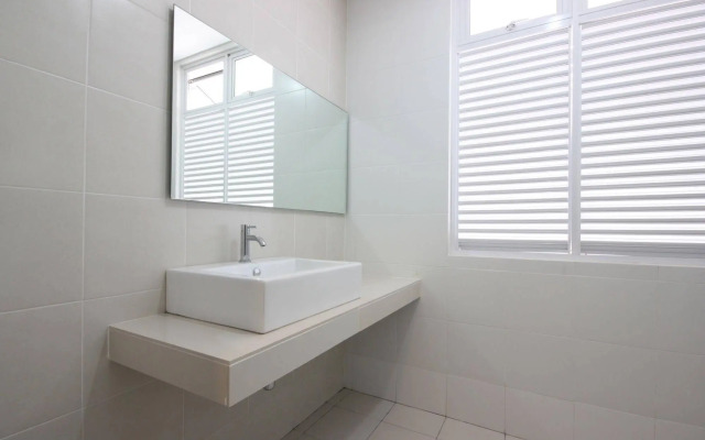 Shamrock Beach Villas Seaview 15