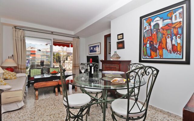 Del Parque Flats Castillo