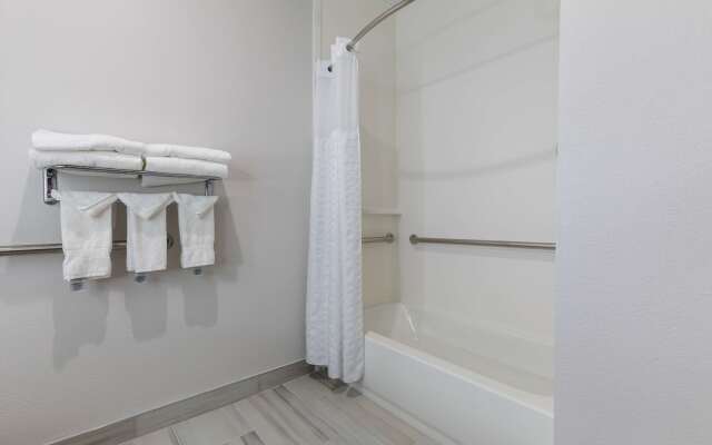 Comfort Suites Lombard - Addison