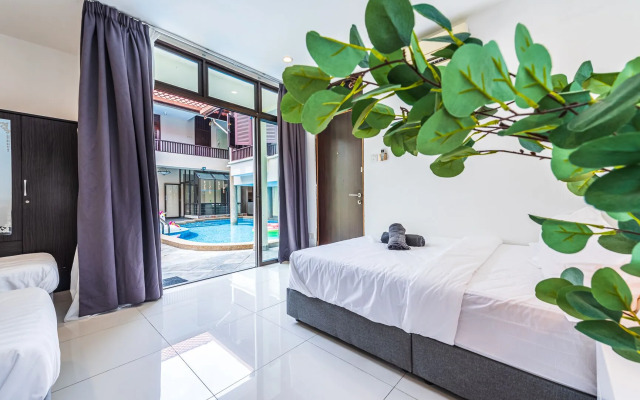 9225sf 6BR 27PAX Private Pool Villa, 1km to KLCC