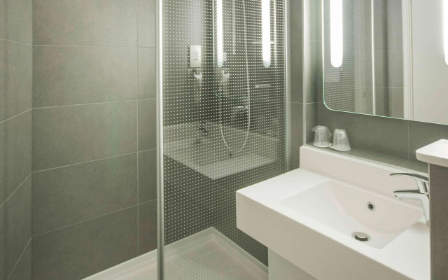 ibis London Heathrow Airport