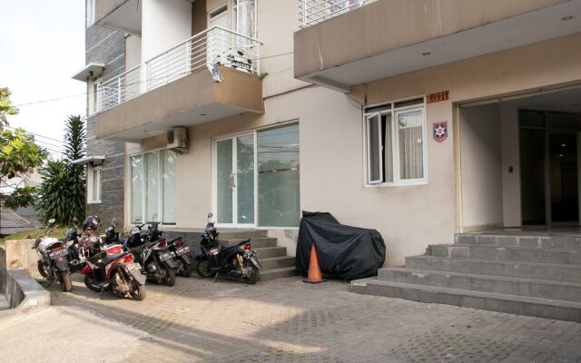 RedDoorz @ Babakan Jeruk 2