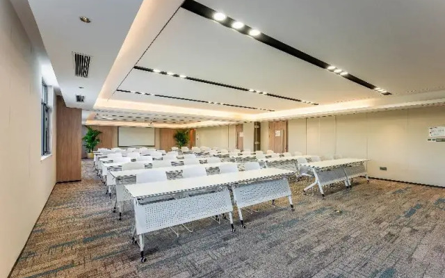 Holiday Inn Express Luoyang Longmen