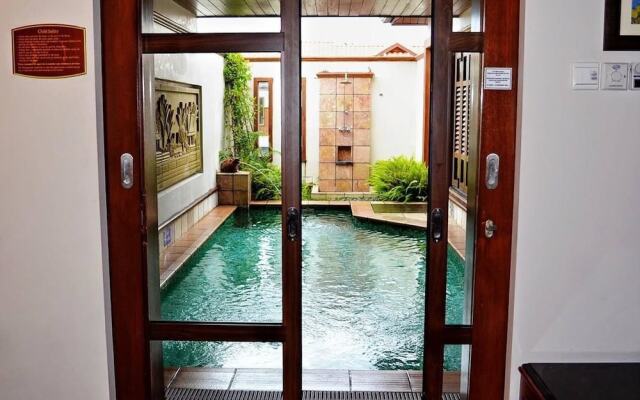 Alpine LXPD Water Chalet