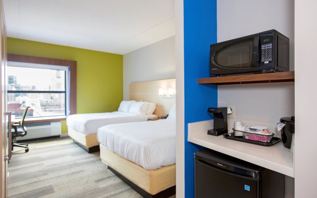 Holiday Inn Express & Suites Pittsburgh North Shore, an IHG Hotel