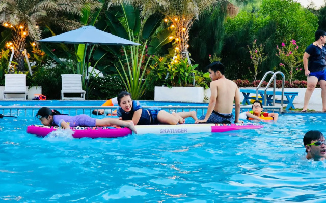 Rubeach Hotel & Resort