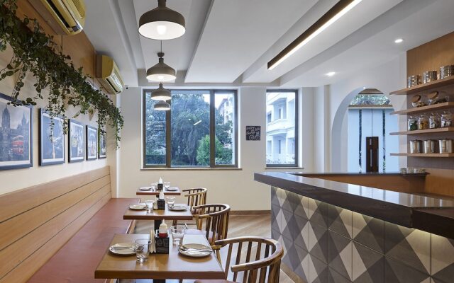Monday Hotels Mahape