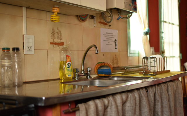 Pajaros Volando Hostel