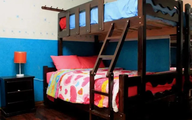 Hostel Acropolis Perú - Bed & Breakfast