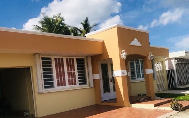 Oversize Studio close to the Beach/Airport