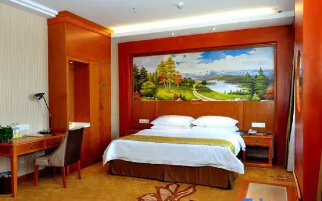 Vienna Classic Hotel (Anlu Jiefang Avenue)