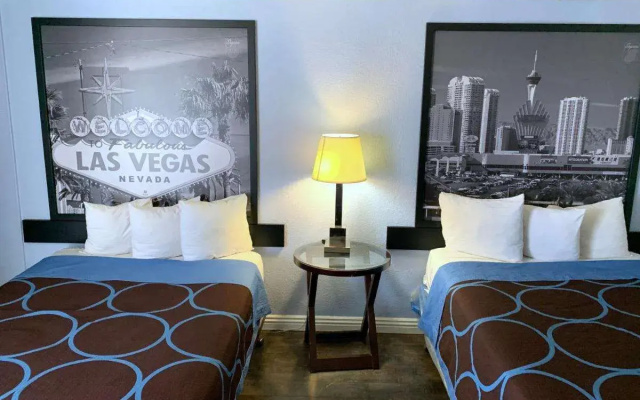Super 8 - Las Vegas Strip Area