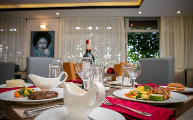 Source Of the Nile Hotel Namanve