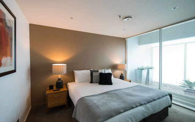 Sullivans Cove Apartments