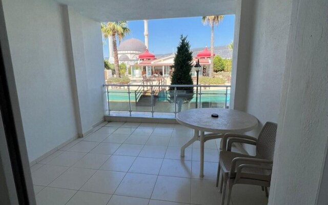 Modern Studio Flat in Didim With Shared Pool