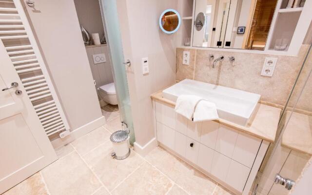 Tualighaker Hues Whg 02