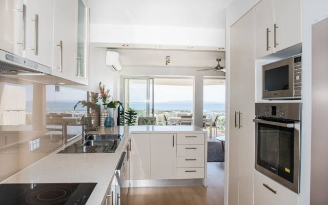 Noosa Crest